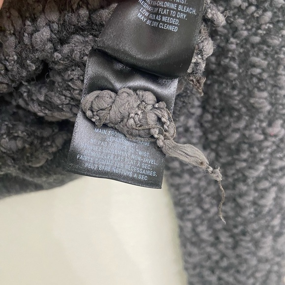 Anthropologie Moth Charcoal Gray Crew Neck Pullover Sweater Sz Medium - Picture 3 of 9